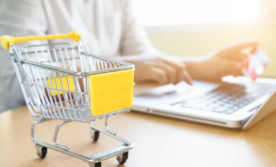 Retail & E-commerce